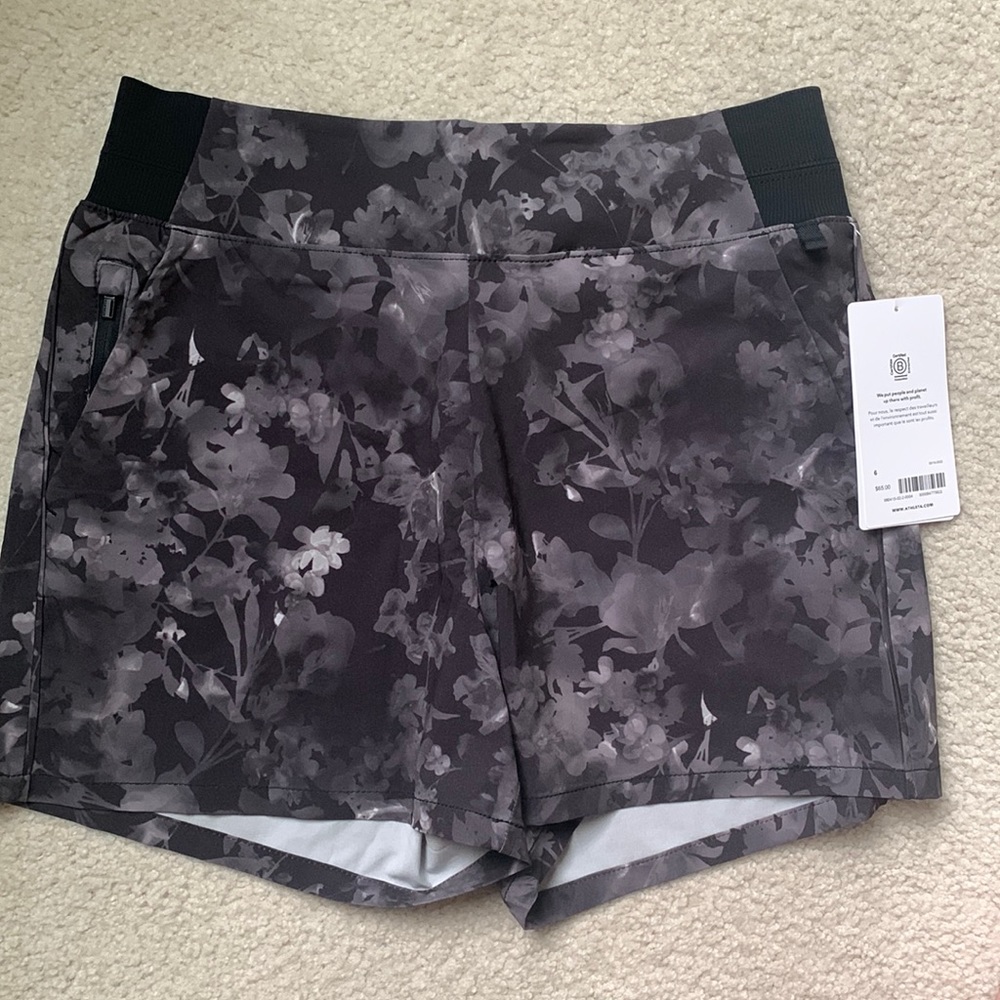 Athleta Brooklyn short